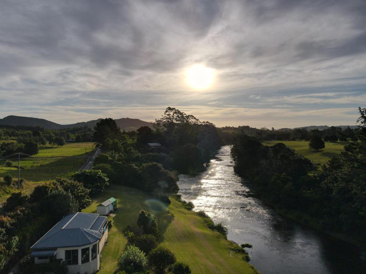 Te Awa Lodge Paihia Exterior photo