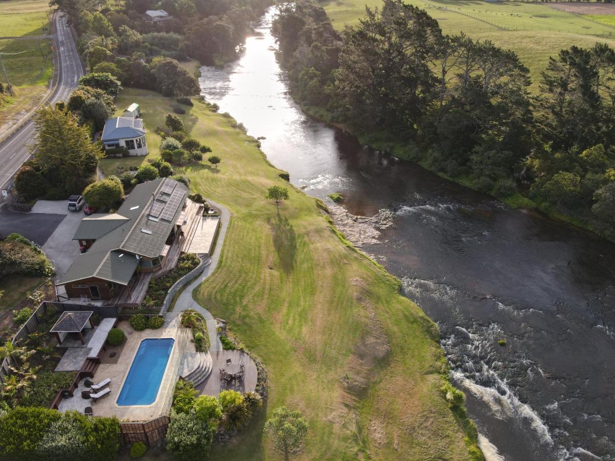 Te Awa Lodge Paihia Exterior photo