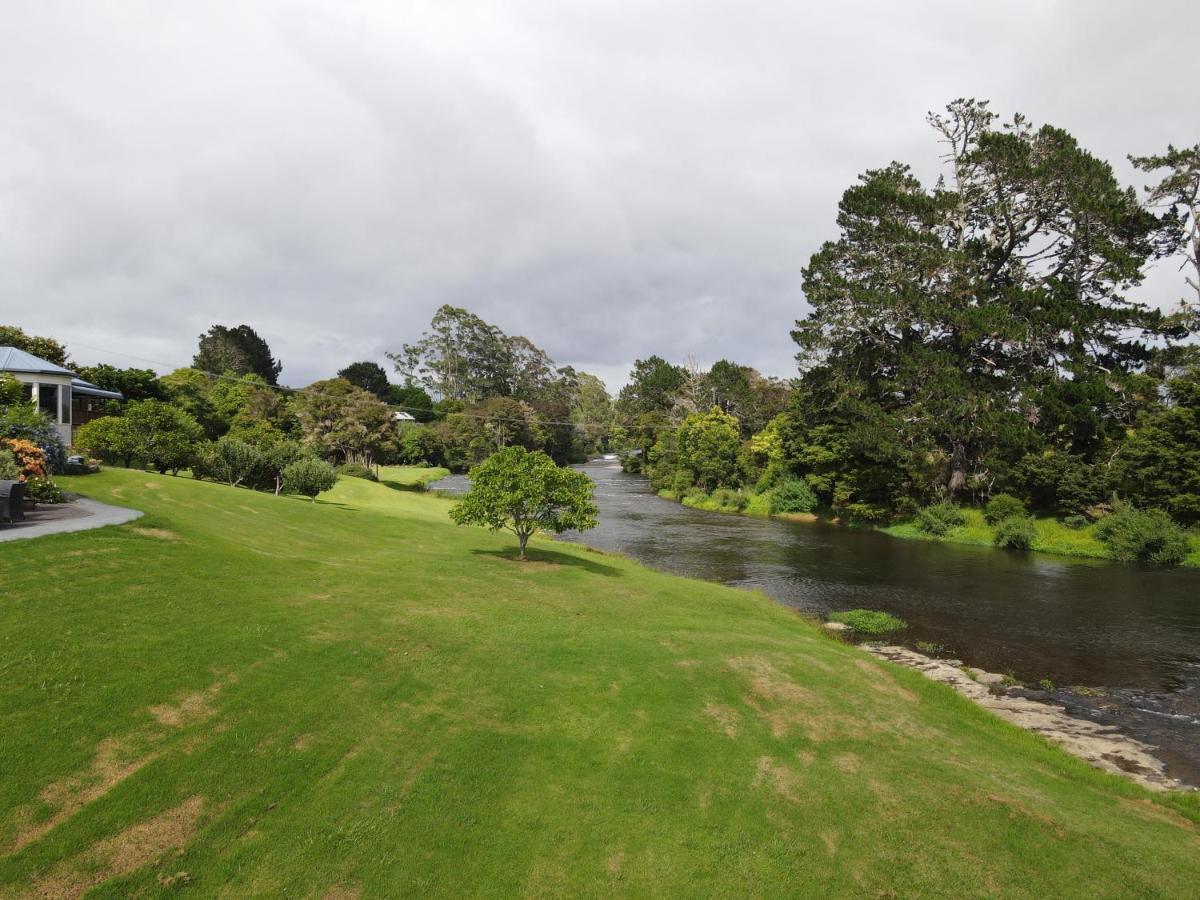 Te Awa Lodge Paihia Exterior photo