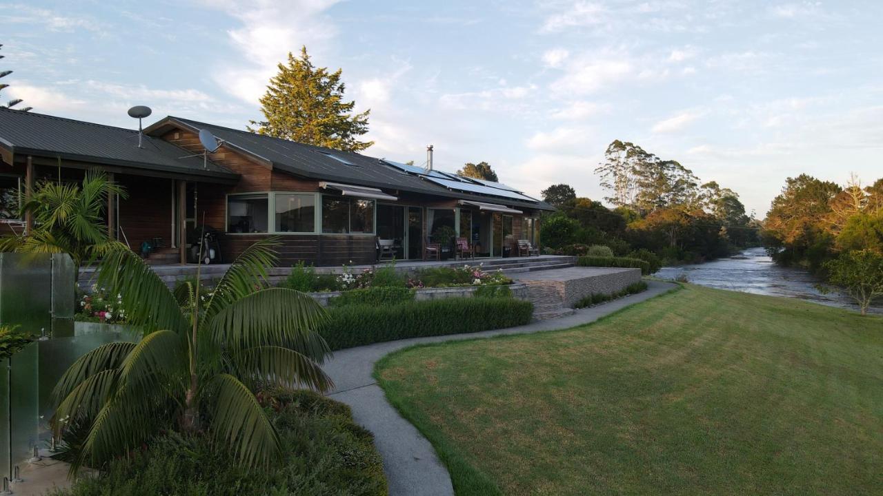Te Awa Lodge Paihia Exterior photo