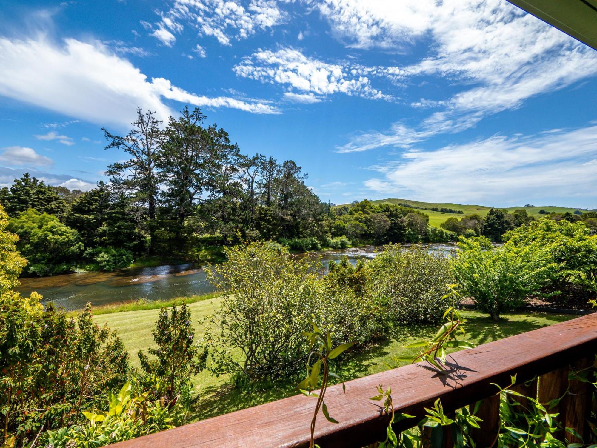 Te Awa Lodge Paihia Exterior photo