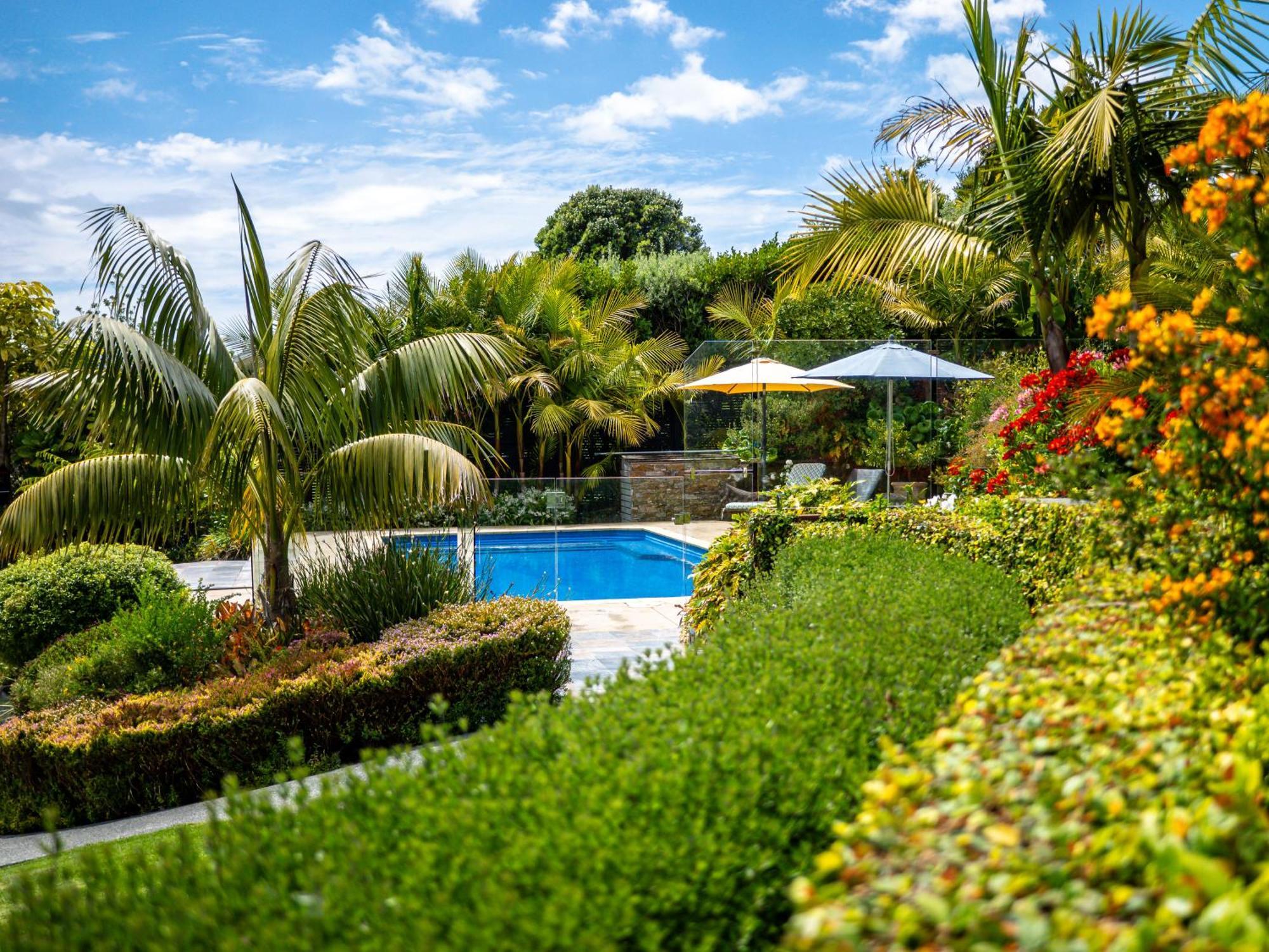 Te Awa Lodge Paihia Exterior photo