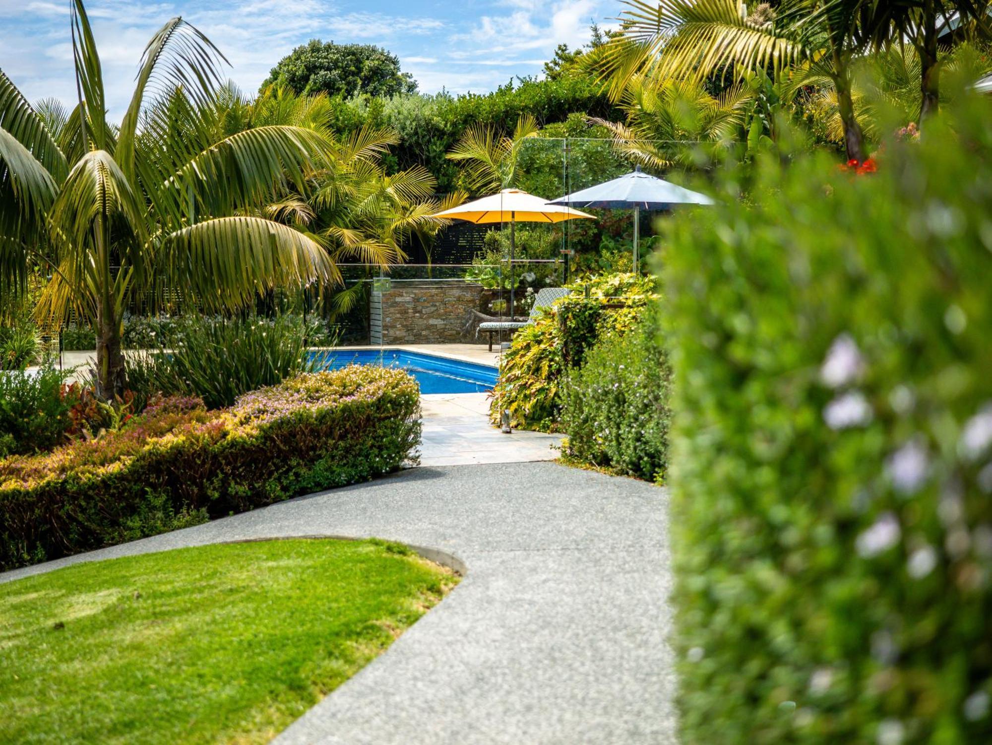 Te Awa Lodge Paihia Exterior photo