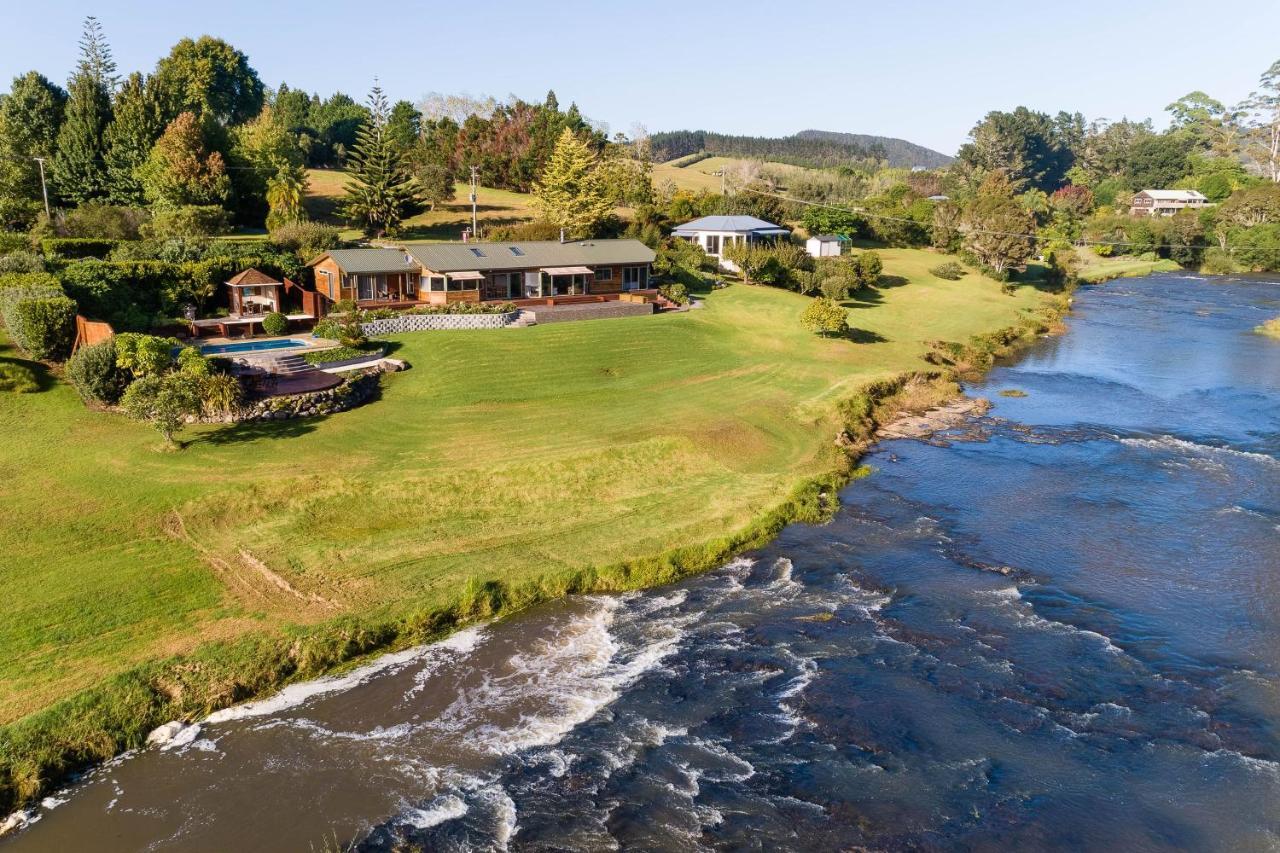Te Awa Lodge Paihia Exterior photo